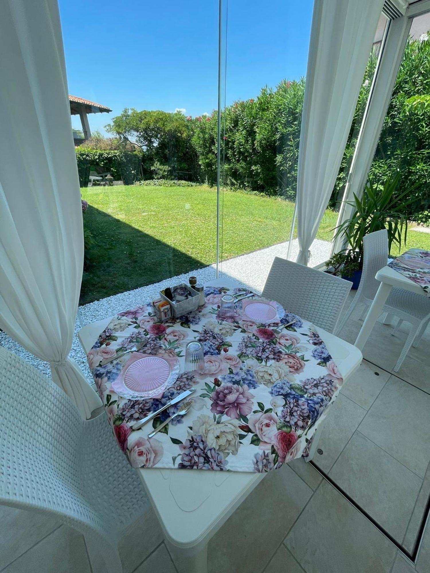 Bed And Breakfast Da Beatrice Sirmione Eksteriør billede